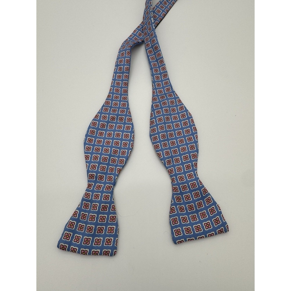 Land's End Liberty Merchants Bow Tie Blue Pink Floral Self Tie Adjustable Silk